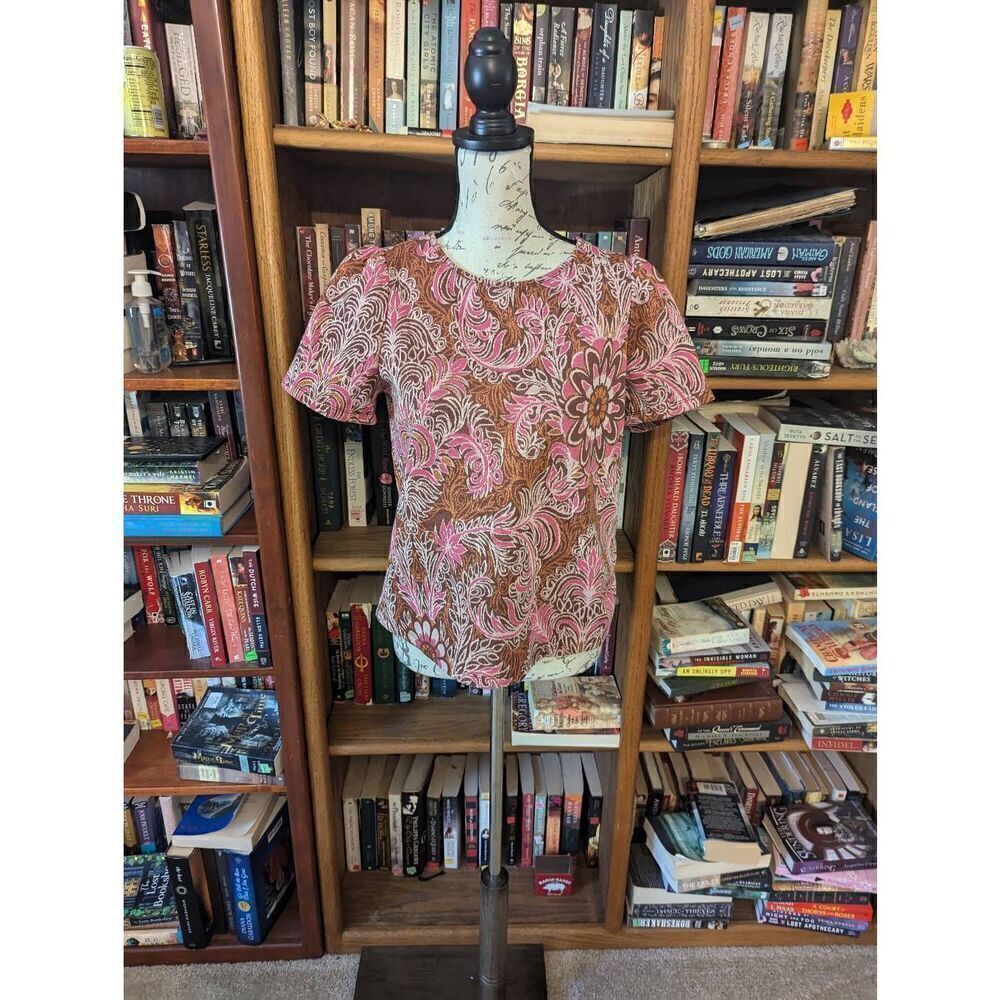 Anthropologie Pink & Bronze Paisley Print Top Short Sleeve Shirt Small Boho MCM